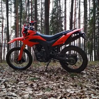 Красный эндуро