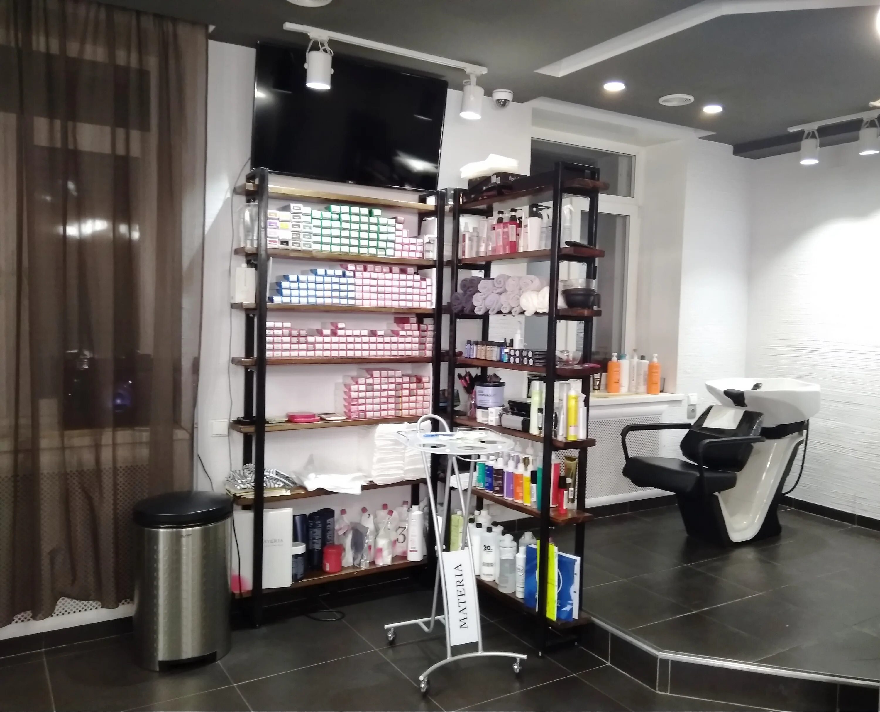 салоны красоты красноярском крае. цирюльник красноярск ленина 137. салон красоты care сосновоборск. цирюльник красноярск ленина 137. экзотика саратов парикмахерская.