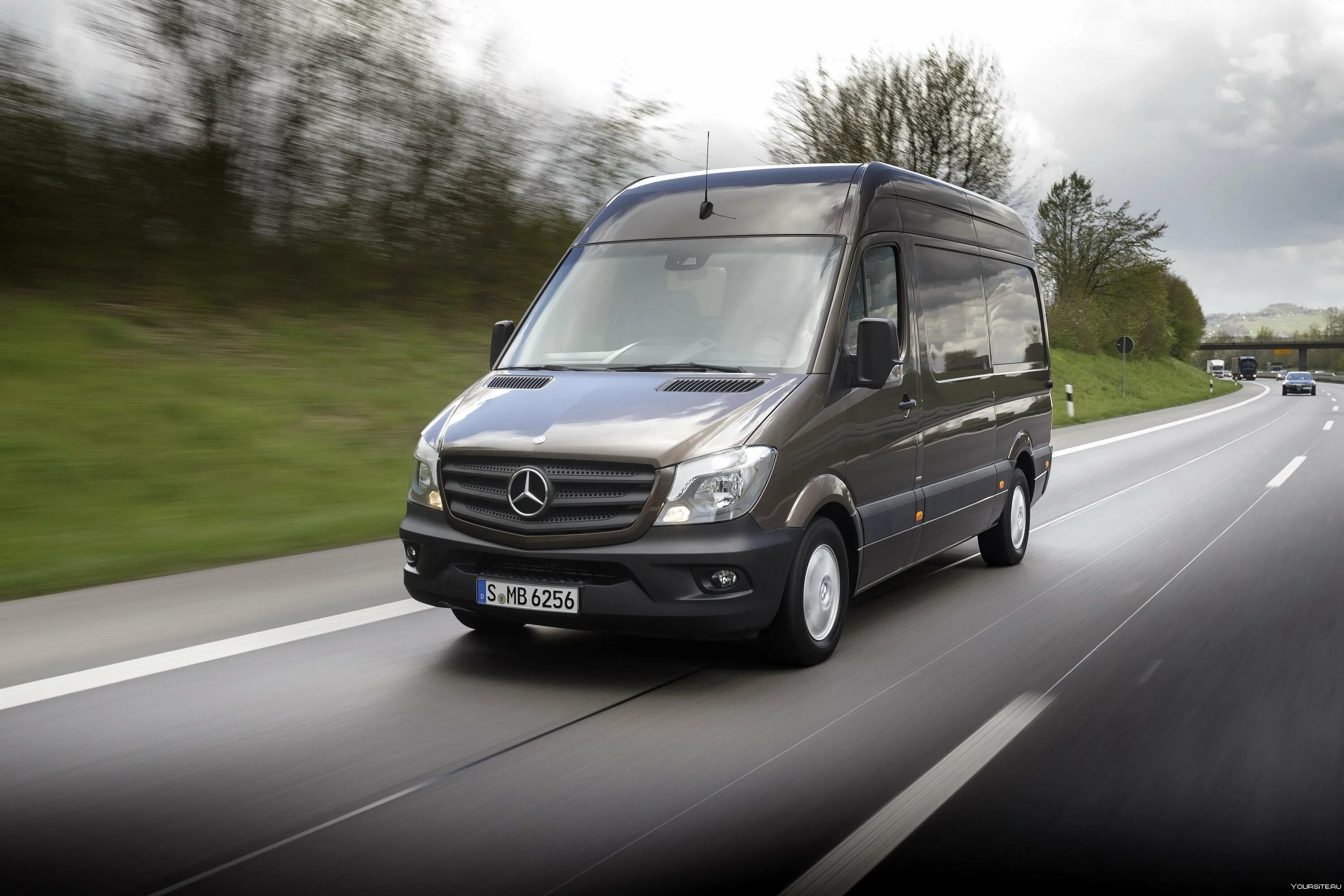 Масса спринтера. Mercedes-Benz Sprinter 906. Mercedes Benz Sprinter w905. Мерседесбенс Спринтер. Mercedes Benz Sprinter 1.