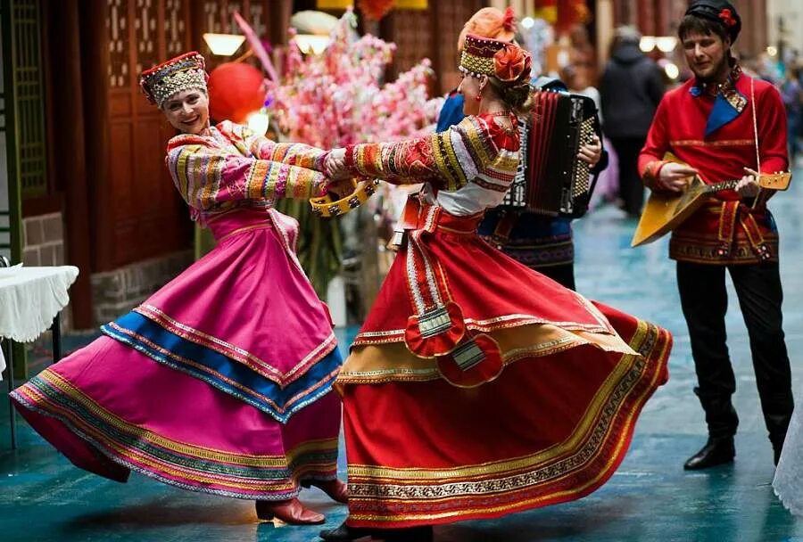 Национальная одежда филиппинцев. Национальный наряд филиппины. De culture. Национальная одежда венесуэлы. De culture.