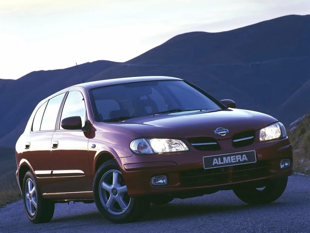 Ниссан альмера поколения. Nissan Almera 2000. Nissan Almera n16. Nissan Almera n16 2002. Nissan Almera 2000 хэтчбек.