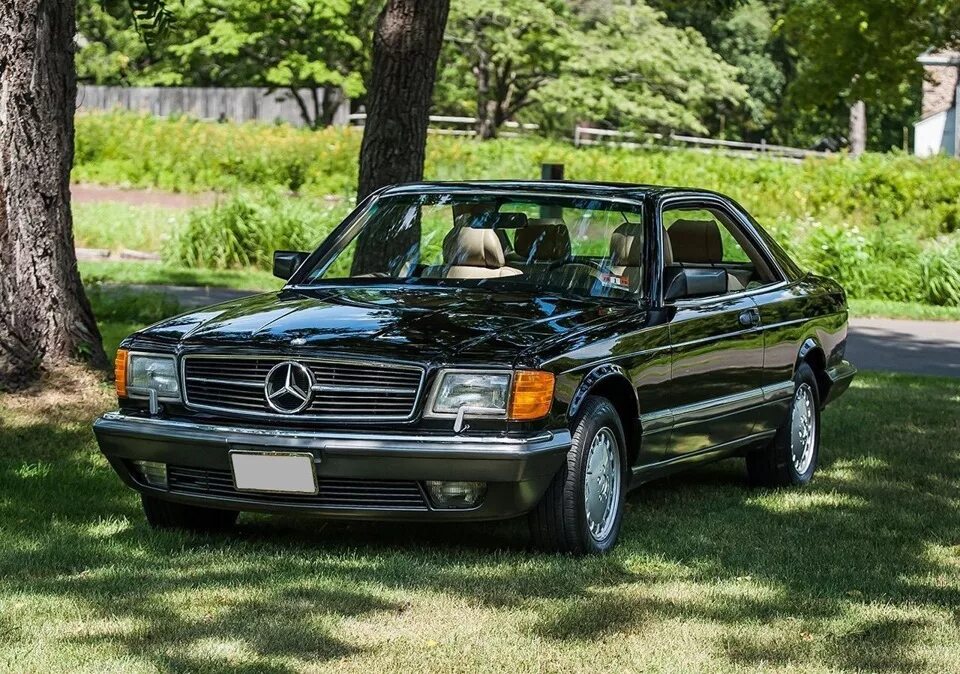 Купить старый мерседес. Mercedes w126. Mercedes-Benz w126. Mercedes Benz 1990. 1990 Mercedes-Benz 560sec.