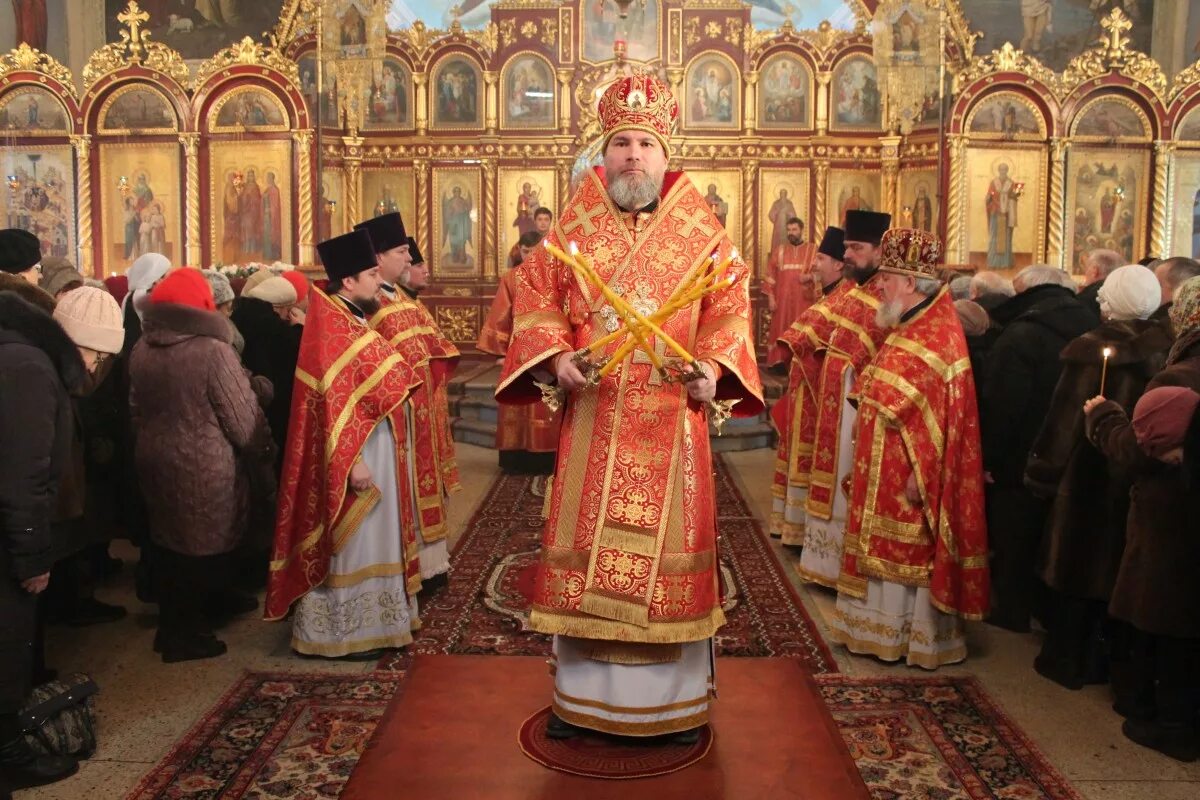 Михайловский храм новокузнецк. Священники церкви архистратига михаила новокузнецк. Храм архистратига михаила новокузнецк. Приход архистратига михаила новокузнецк. Храм архистратига михаила новокузнецк.