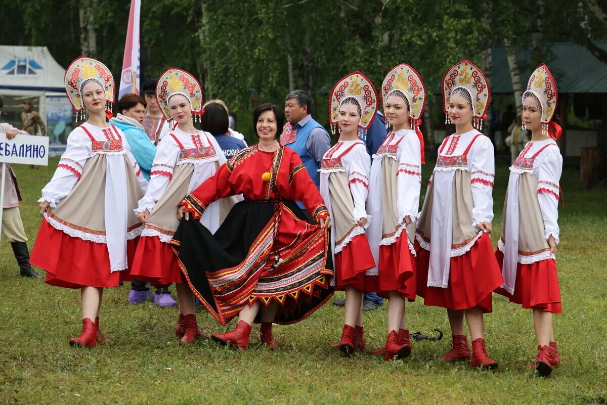 Фестиваль родники. Межрегиональный фестиваль русского фольклора «Родники Алтая». Фестиваль Родники Алтая 2023г. 16 Фестиваль Родники Алтая. Русский народ.