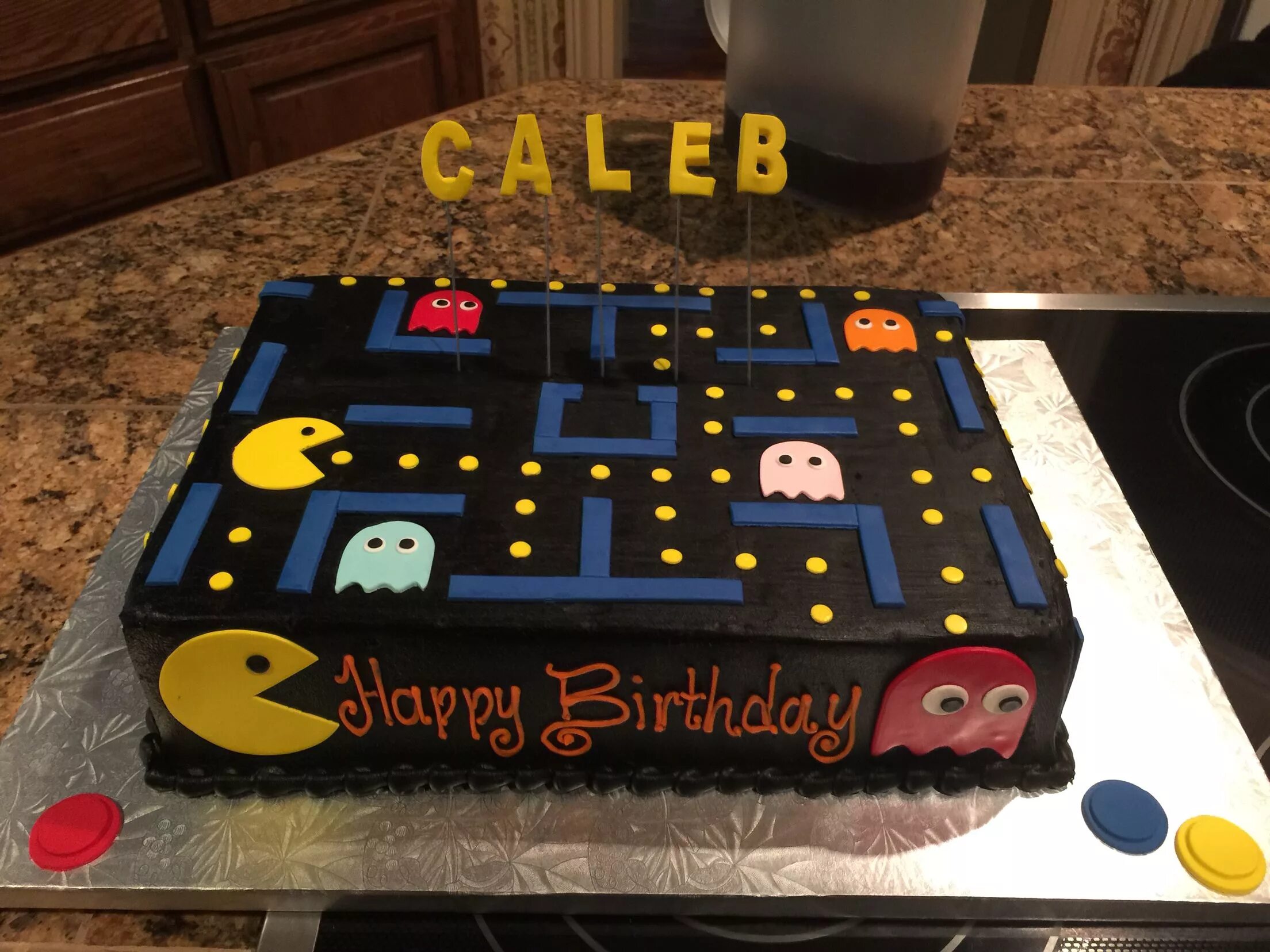 Торт приставка плейстейшен ps5. Торт для мальчика компьютерные игры. Торт в стиле компьютерных игр. Торт на день рождения игры.