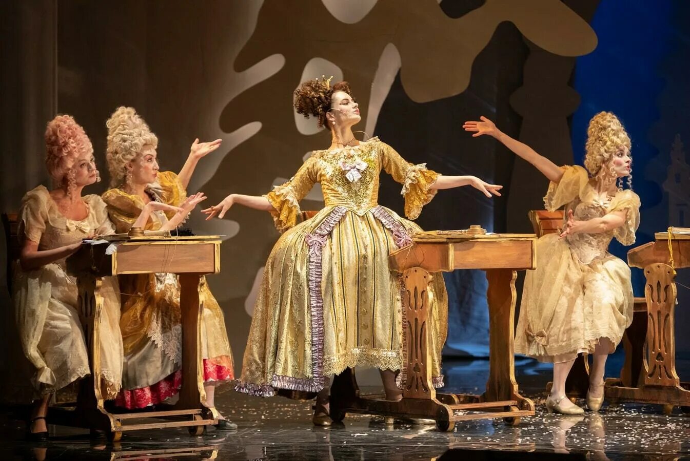 Подснежники для королевы малый театр. Подснежники для королевы малый театр. Музыкальный театр спектакли. Подснежники для королевы театр. Подснежники для королевы спектакль.