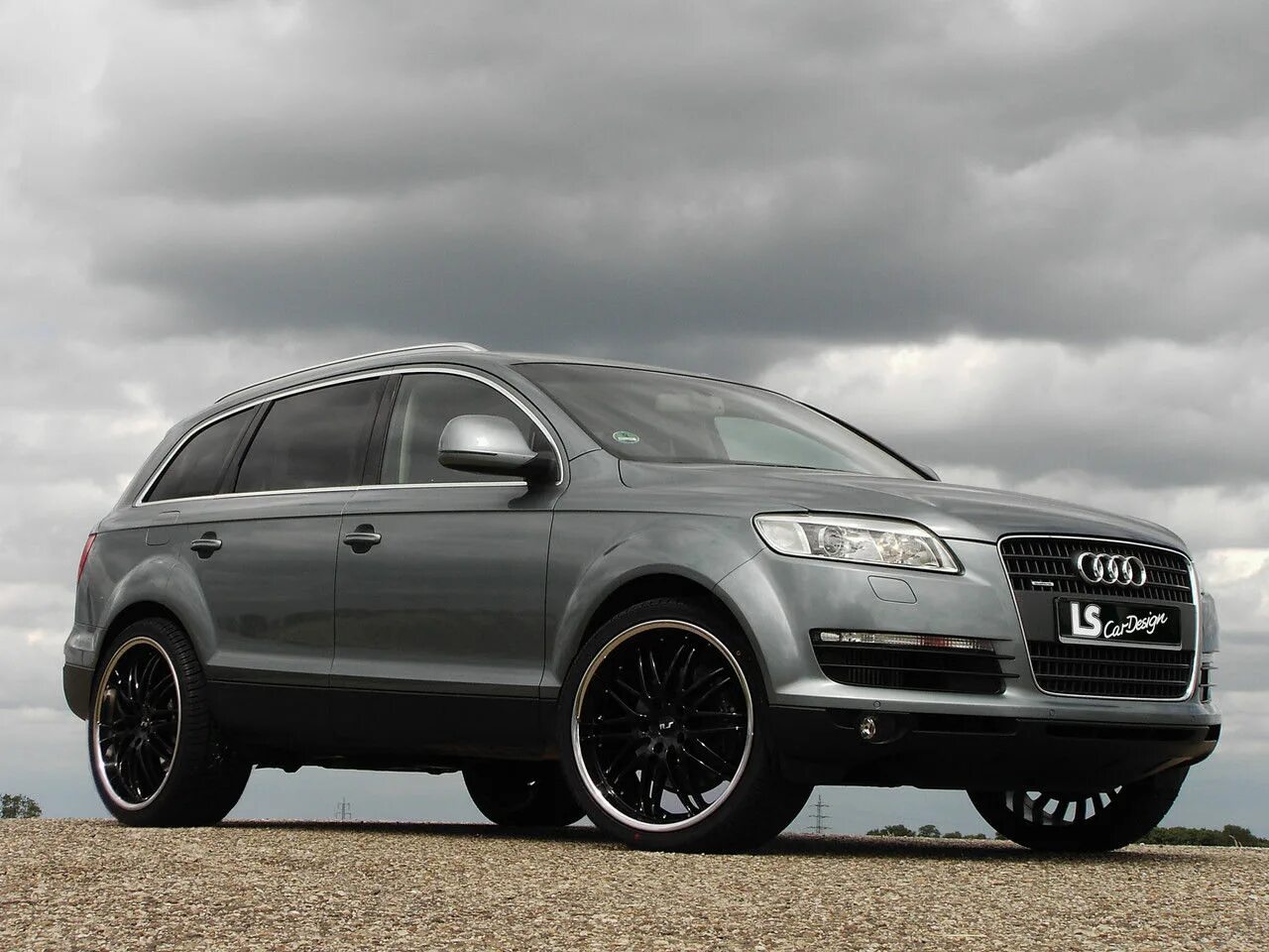 Ауди ку 7 купить бу. Audi q7 4l. Audi q7 4l r22. Audi q7 q7. Audi q7 ABT 2011.