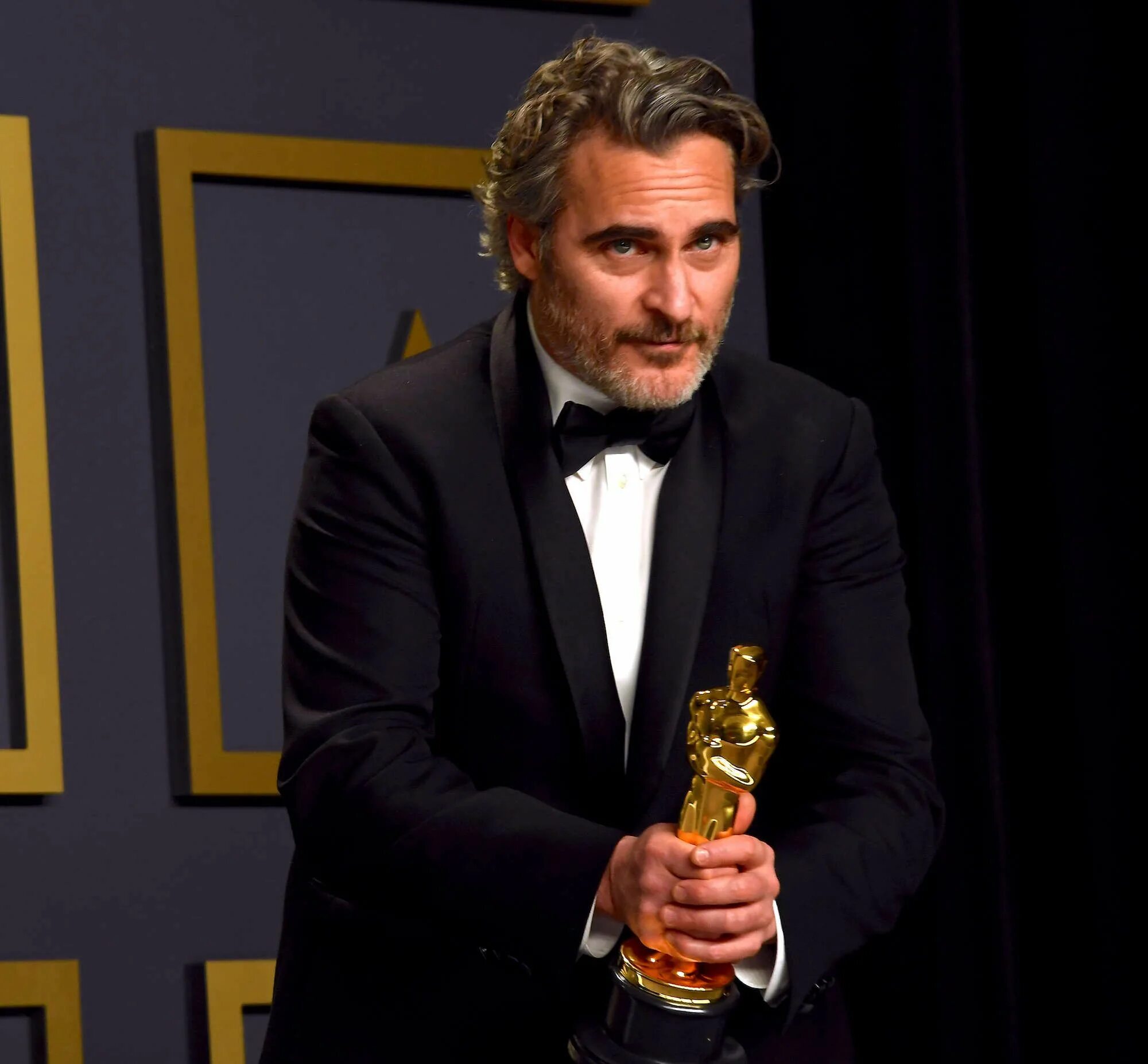 Премия оскар 2020. Хоакин Феникс Оскар. Joaquin Phoenix Oscar 2020. Хоакин Феникс 2020. Хоакин Феникс на премии Оскар.