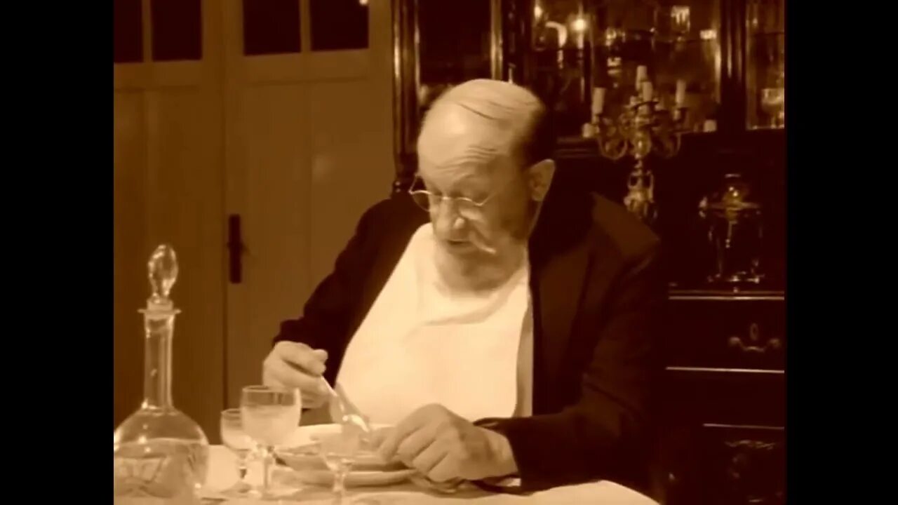 Филипп преображенский. Профессор преображенский собачье сердце. Профессор преображенский реальный человек. Профессор преображенский реальный человек. Профессор преображенский реальный человек.