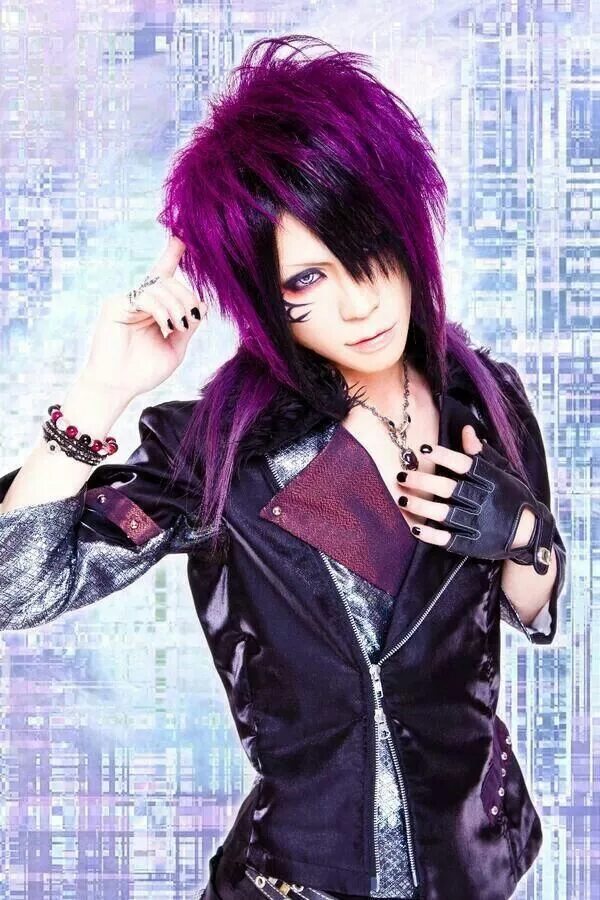 Visual kei style. Вижуал кей. visual kei. японский стиль вижуал кей. вижуал кей группы.