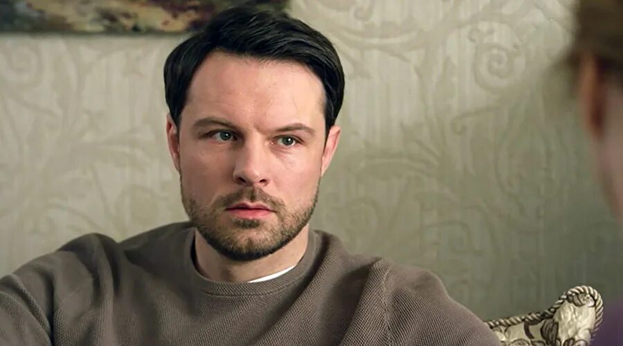 Евгений Пронин. От звезды "Кухни" ушел к девушке на 15 лет младше. Жизнь актера 