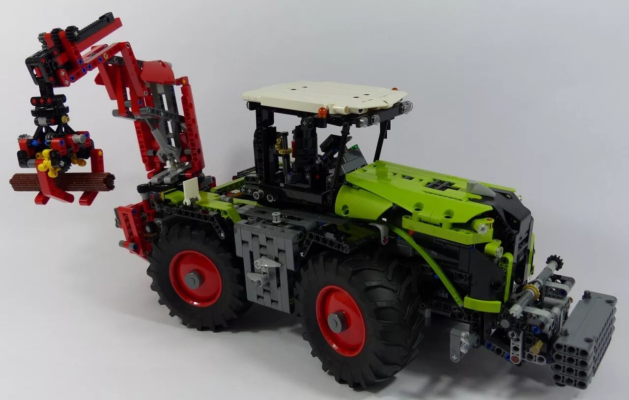 Technic трактор. Technic трактор