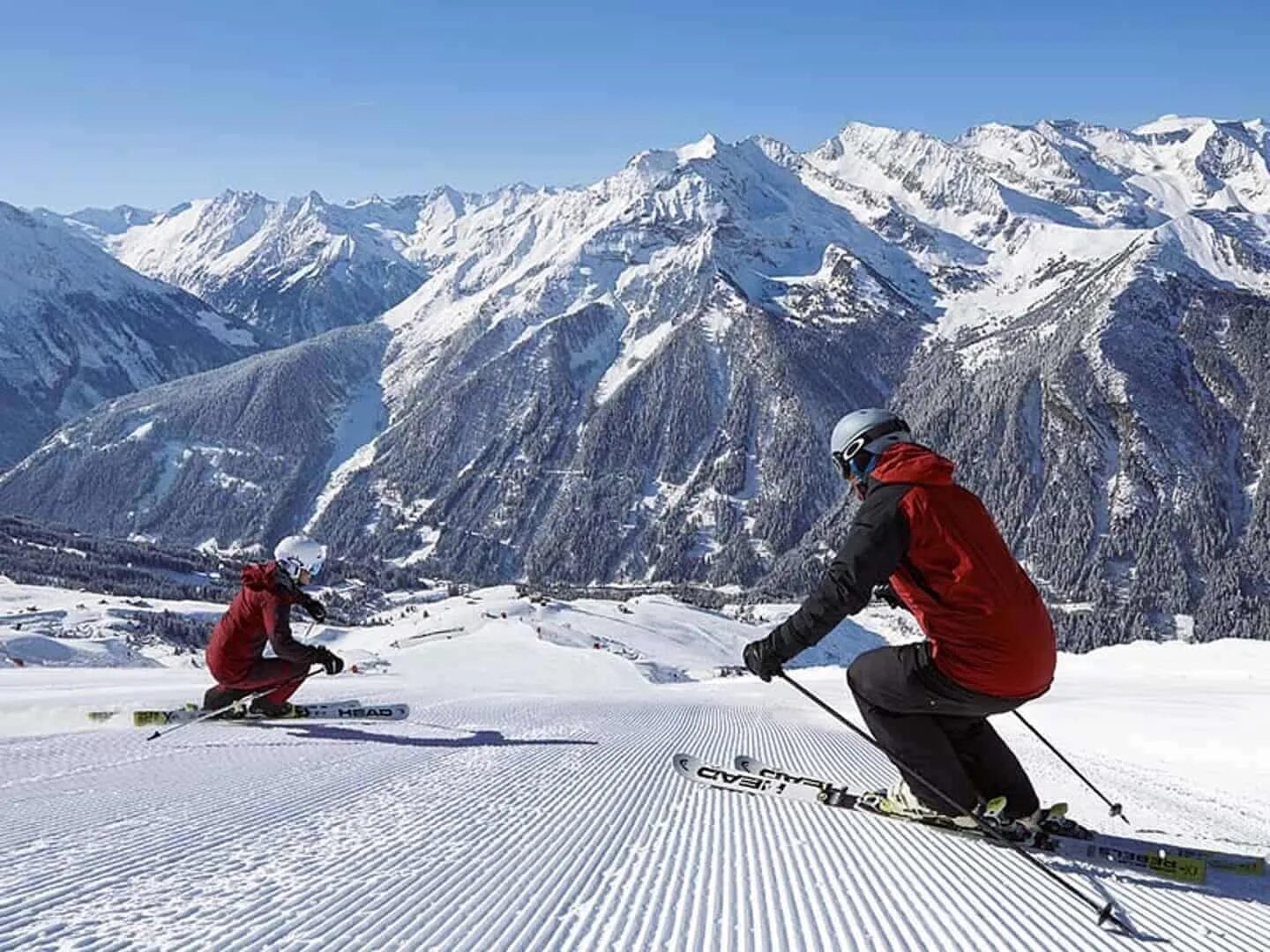 Циллерталь. Майрхофен горнолыжный курорт. Hintertux Glacier. Альпы Штубай горные лыжи. Центр зимнего спорта в австрии