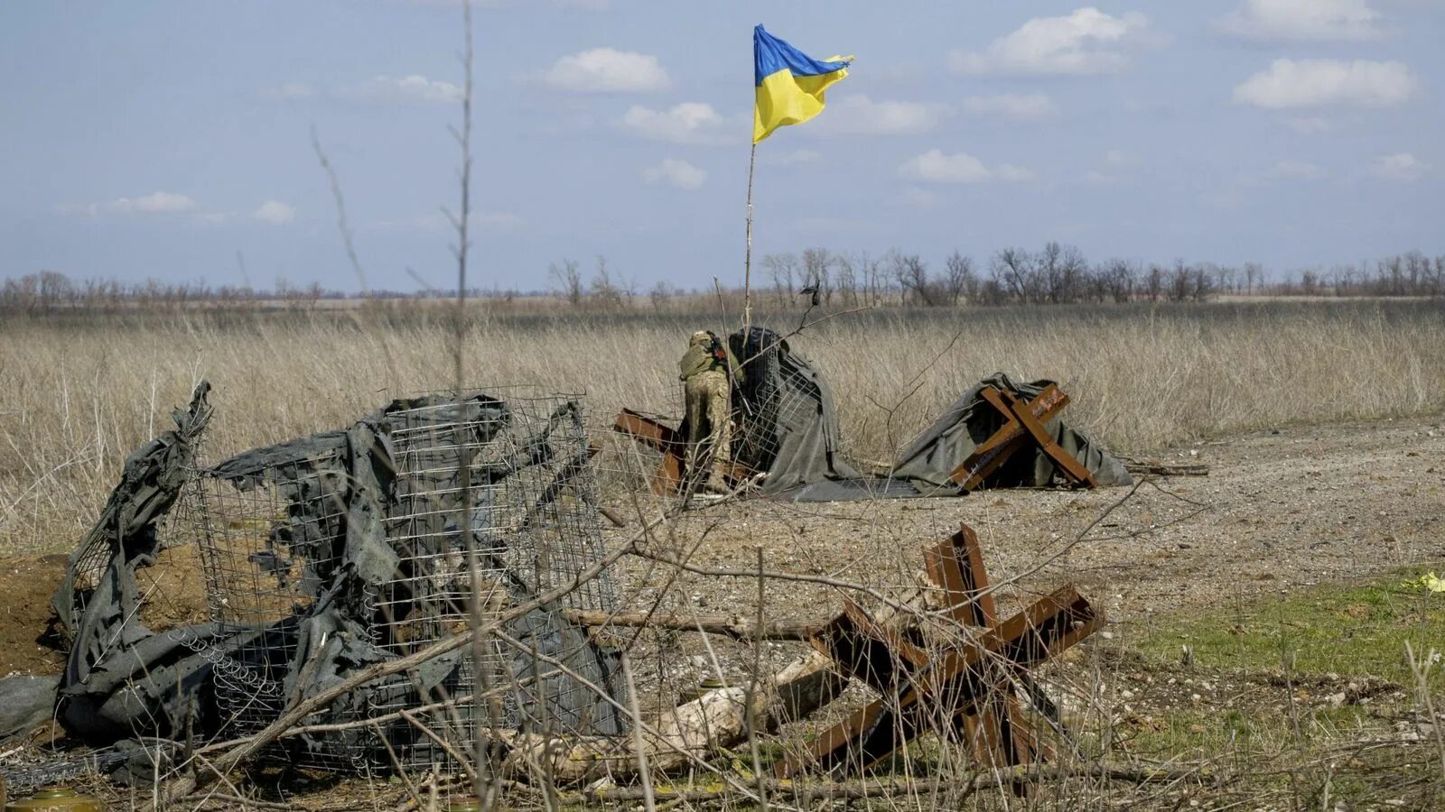 Бэк всу. Украинские военные на поле боя.