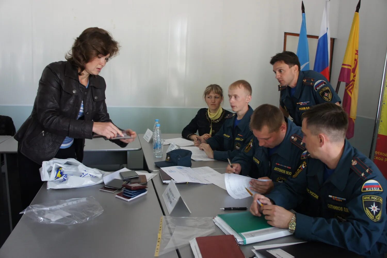 Мандатная комиссия на соревнованиях. Мандатная комиссия в военном училище. Почему комиссия мандатная. Мандатная комиссия в спорте. Мандатная комиссия в военном училище.