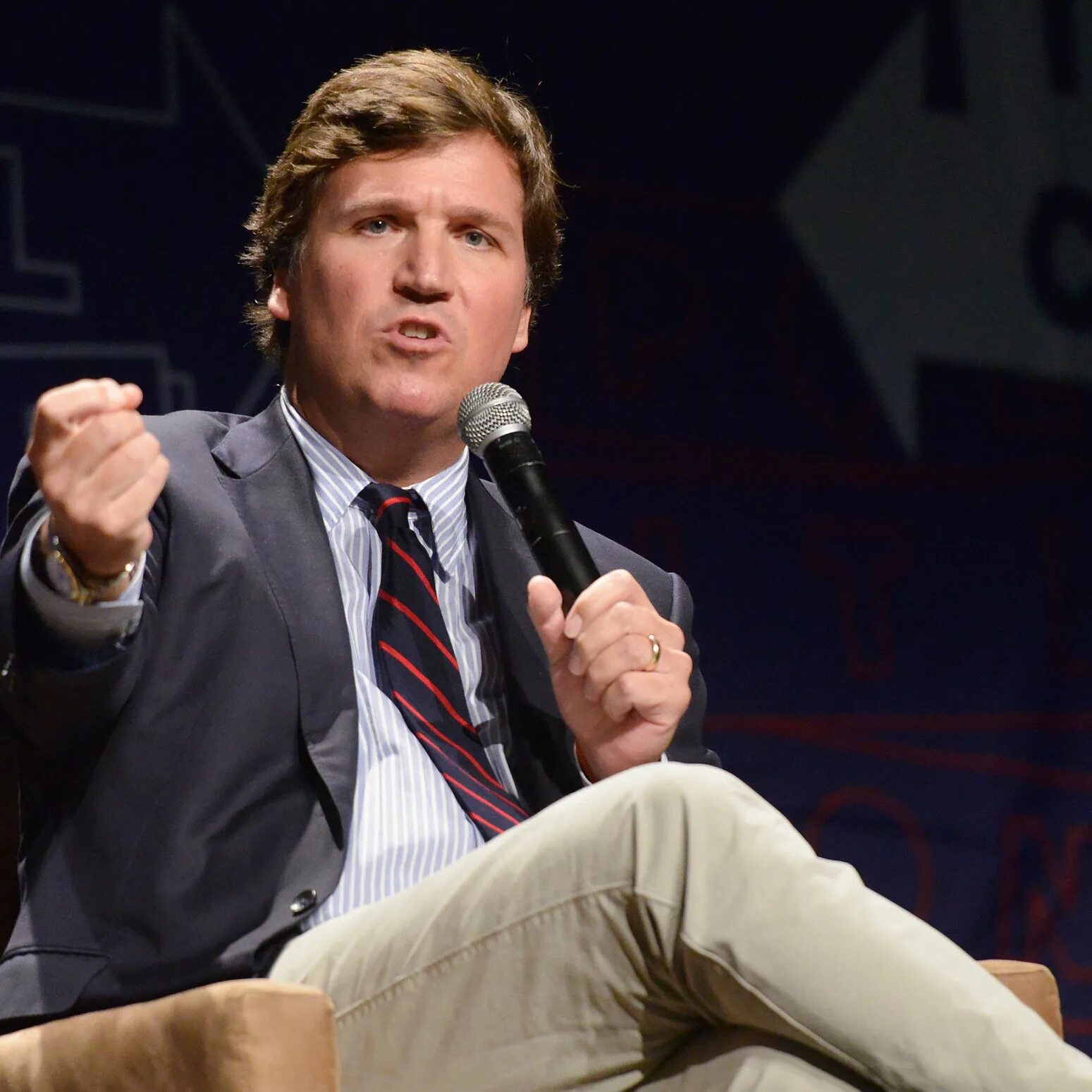 Такер карлсон интервью rutube. Такер карлсон fox news. журналист tucker carlson. телеведущий такер карлсон. такер ведущий.