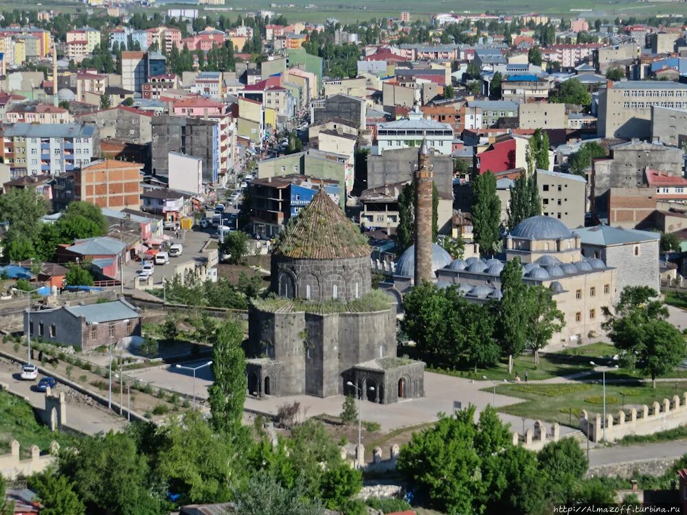 Карс фото. Карс город в Турции. Карс Армения. Карс город в Армении. Крепость карс Турция.