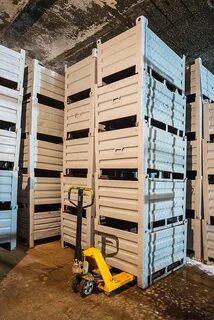 Хранение оборотной тары на прилегающей к объекту