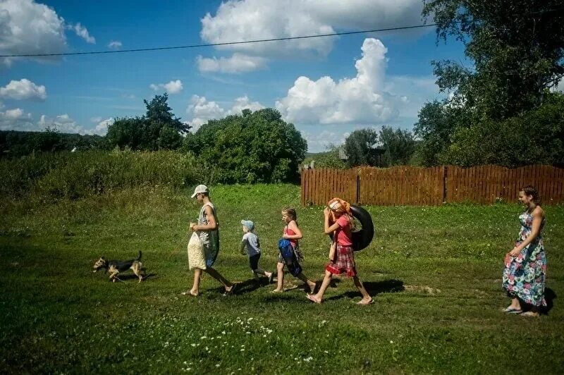 Игры в деревне летом