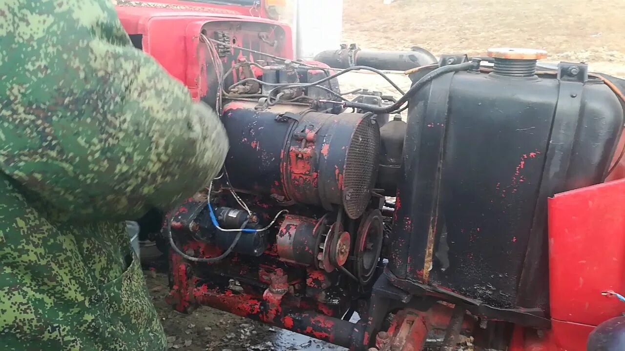 Как заводится трактор. Запуск т 25. трактор не заводится. т-25 на пуска. холодный пуск т 25.