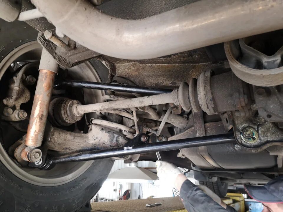 Задняя подвеска тойота рав 4 3 поколения. Zadneia podvesca tayta rav4. Задняя подвеска тойота рав 4 4 поколения. Задняя подвеска тойота рав 4 4 поколения. Задняя подвеска rav4 2008.