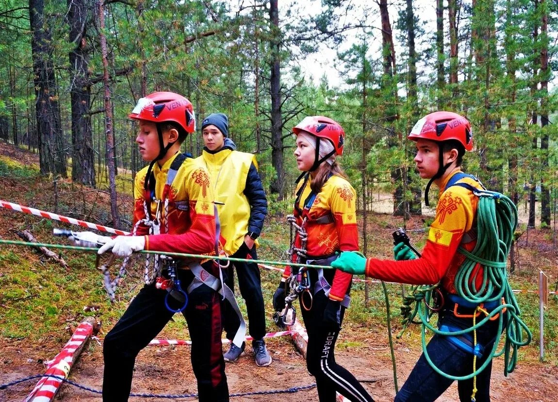 Sport tourism. Спортивный туризм. Спортивный туризм пешеходный. Спортивный туризм соревнования. Спортивный туризм форма.