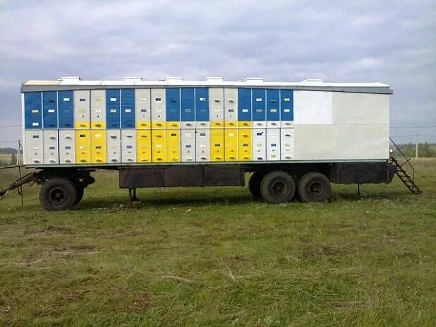 Прицеп улей. Грузовой прицеп 7135 “пчеловод” (“прогресс”). пчелоприцеп берендей. прицеп «пасека седельная-24» (“ось”). пчелопавильон кассетный полуприцеп.