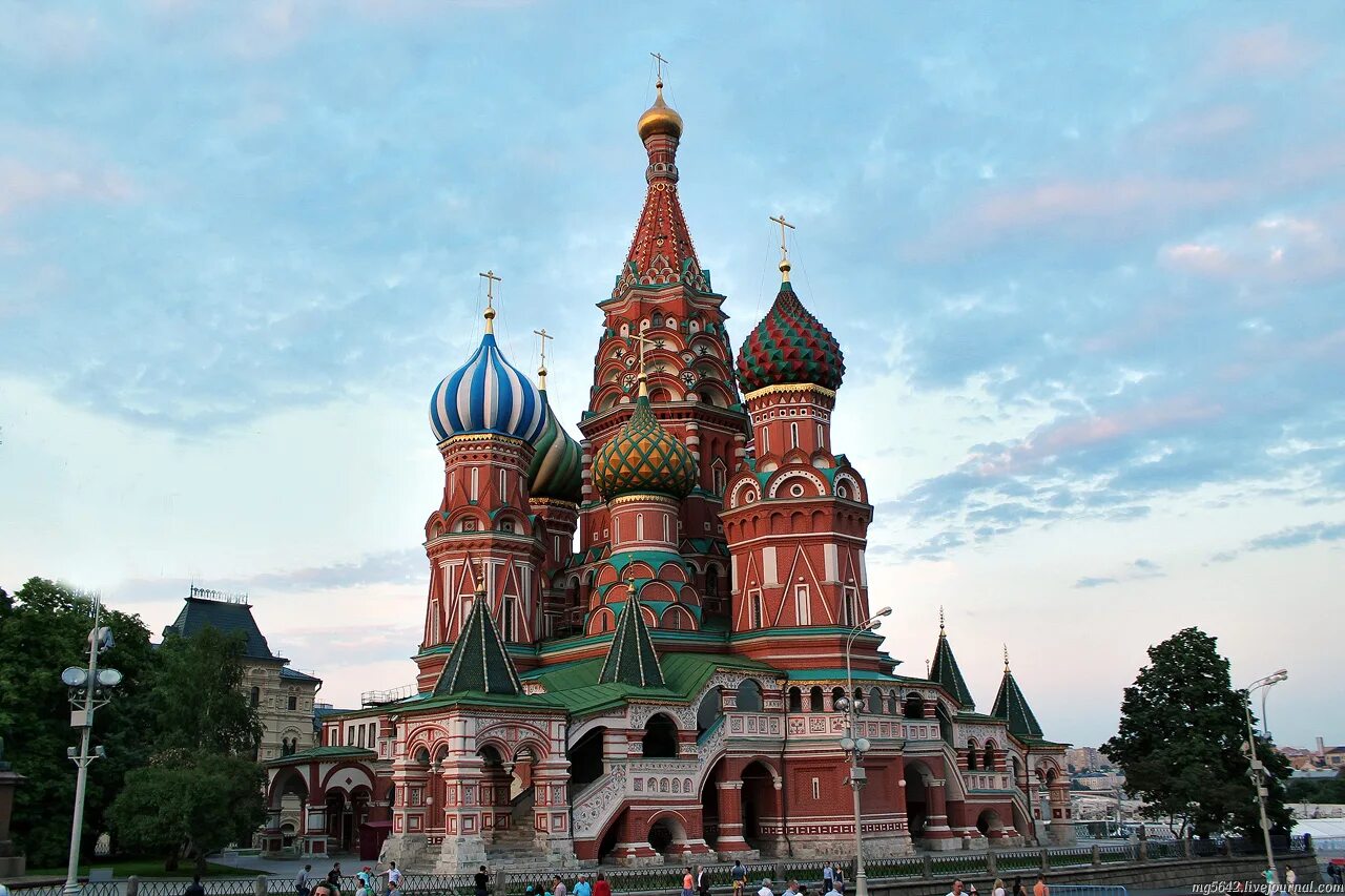 33 места москвы. Парк «новодевичьи пруды» и новодевичий монастырь. Измайловский кремль москва фото. 33 места москвы. Воробьевы горы мгу смотровая.