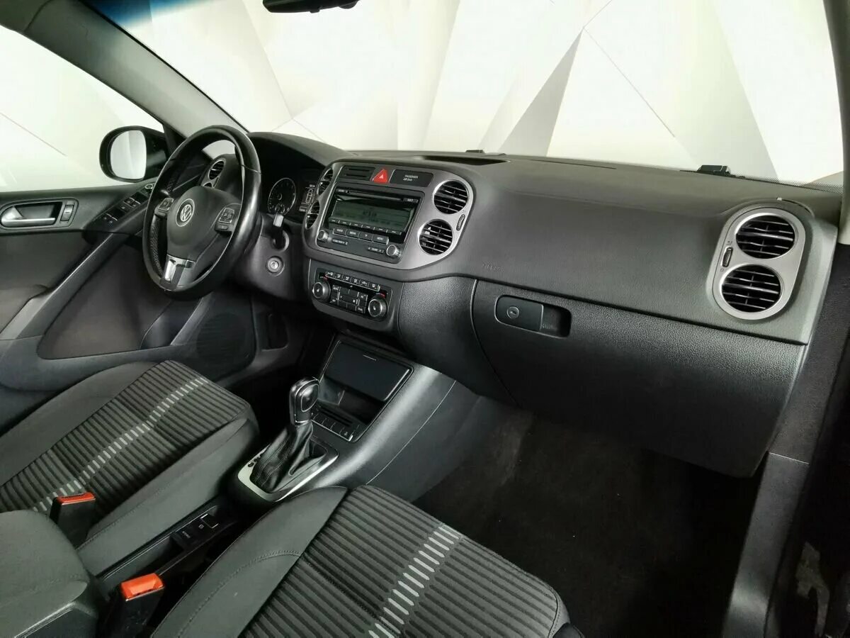 Фольксваген тигуан 2011. Tiguan. Volkswagen tiguan 2011 года. Тигуан 2011 автомат. Тигуан 2011 автомат.