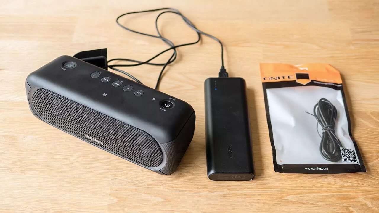 Как зарядить sony. Зарядка sony srs xb30. sony srs xb-30 зарядник. sony srs xb40 зарядка. зарядка на колонку сони srs xb30.