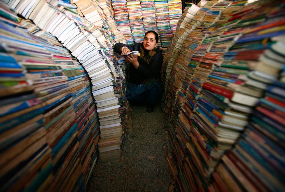 Книга покупок. Read a lot of books. Buy books. Lots of books. Lots of effort