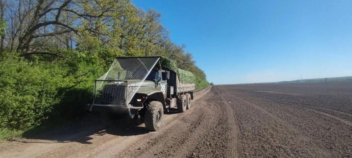 Самодельный противокумулятивный экран спас БМП-2 с экипажем от поражения РПГ
