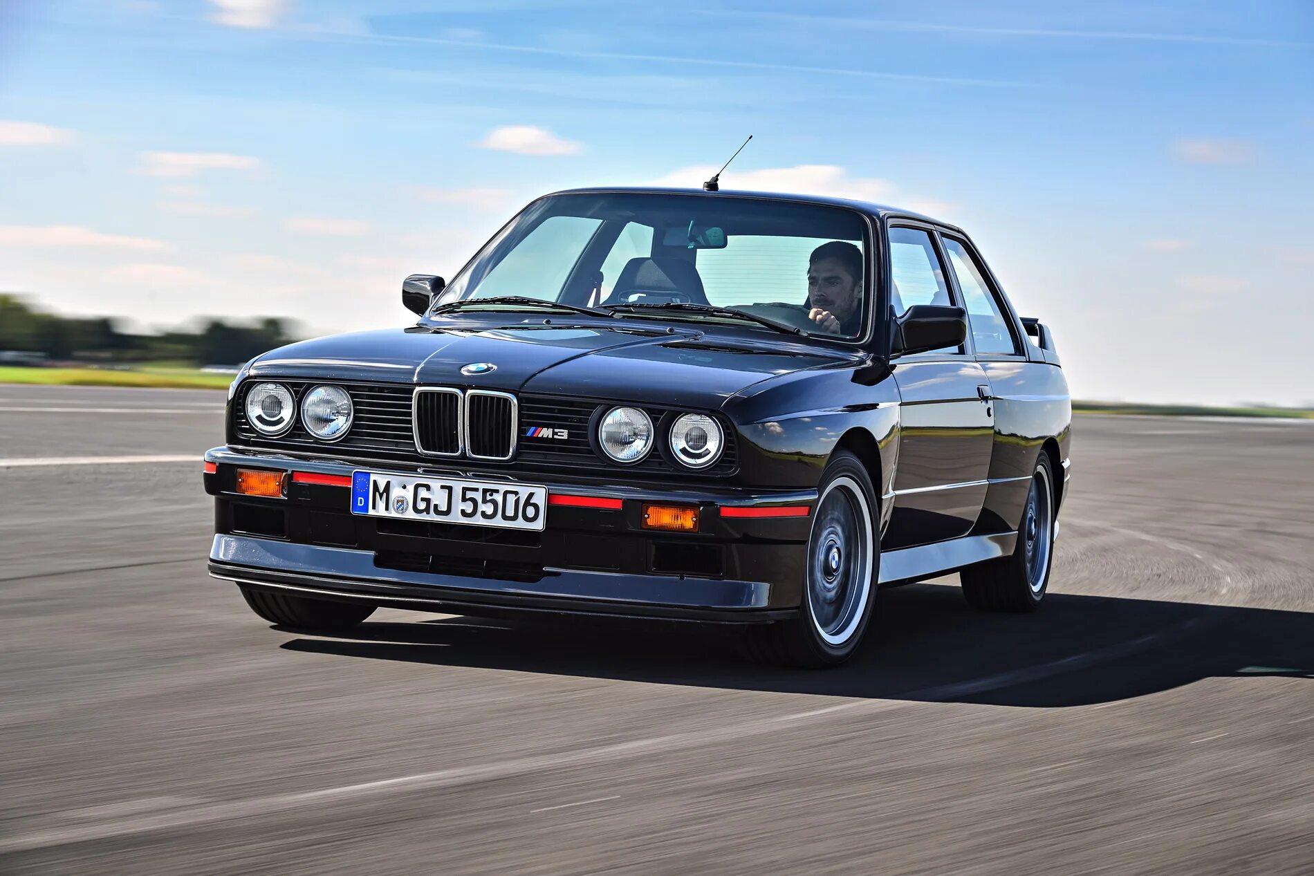 Купить e 30. BMW 3 e30. BMW m3 e30 Evolution. BMW m3 e30 Sport Evolution. БМВ m3 1990.