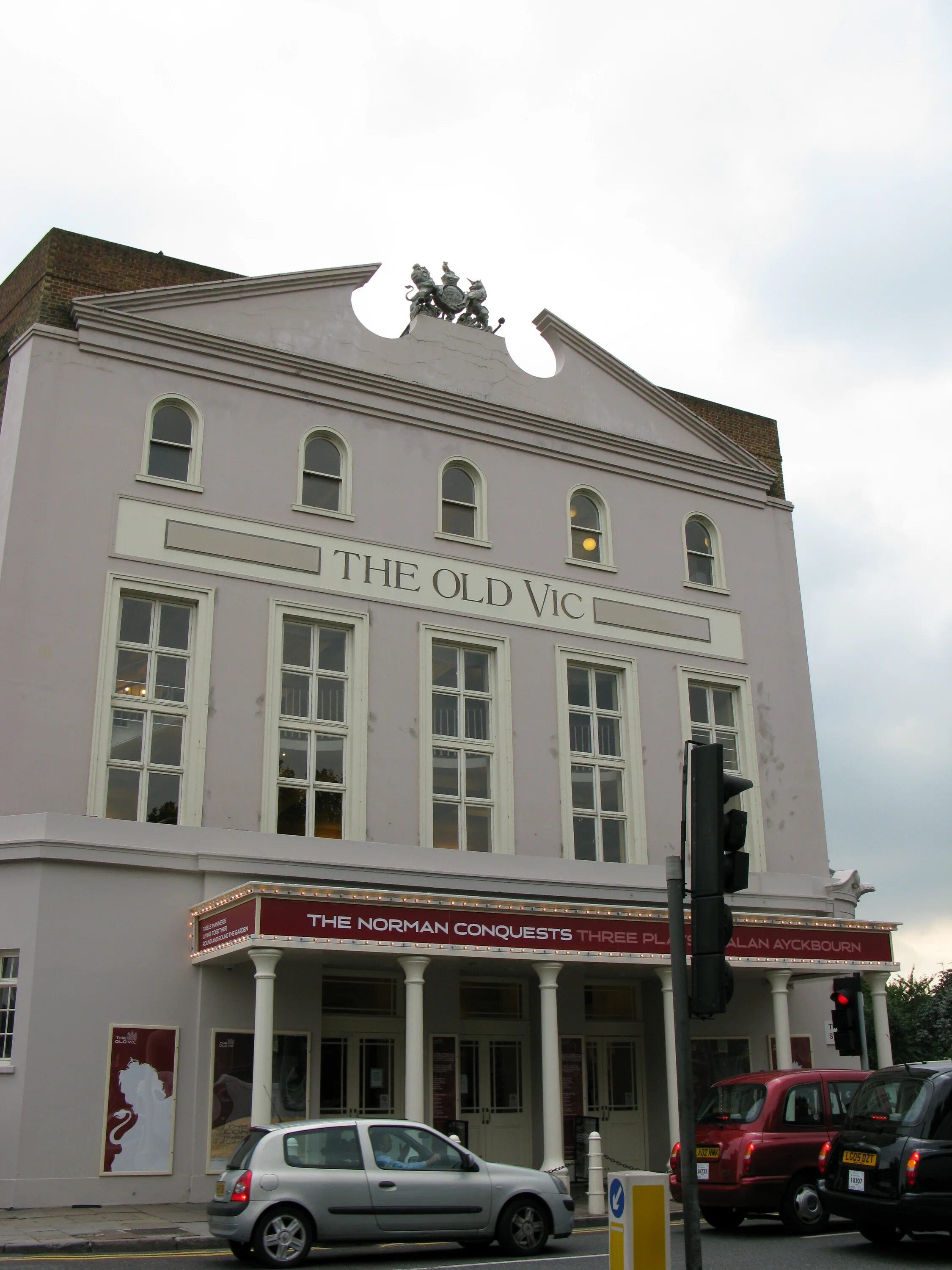 Bad theater. The old Vic Theatre. The old Vic, London внутр. English Theatres: old Vic. Underfasa old Vic.