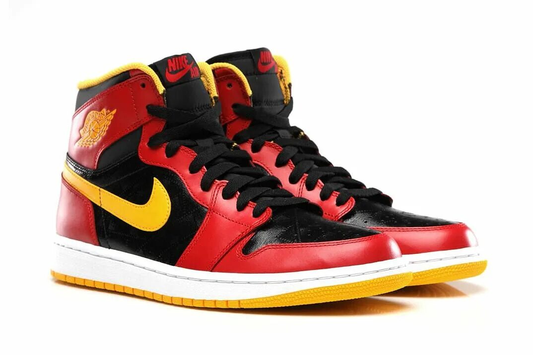 Jordan high. Nike Air Jordan Retro High og. Nike Air Jordan 1 High Yellow. Air Jordan 1 High жёлтые. Air Jordan 1 High Yellow Black.