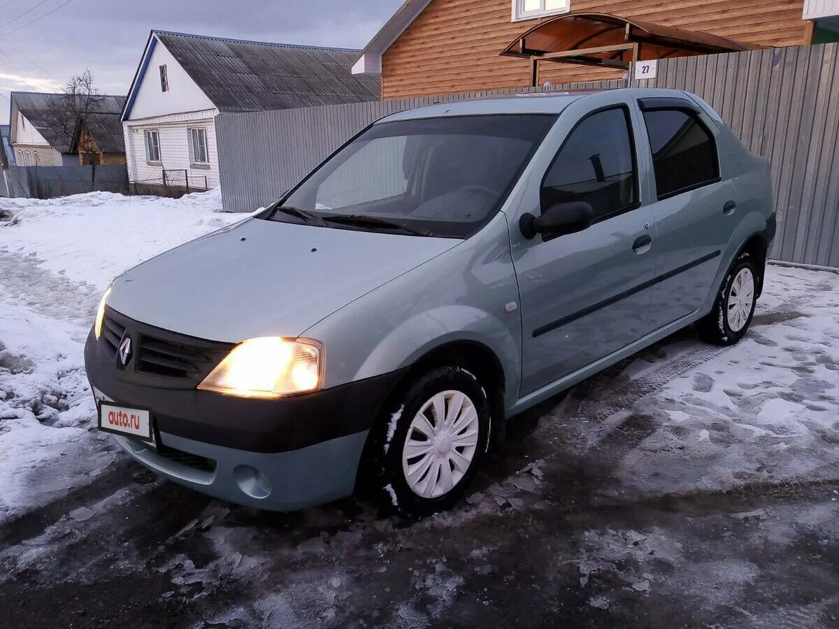 Рено Логан в Пензе с пробегом. Логан в Пензе. Капот серый Renault Logan 2007. Купить рено бу пенза