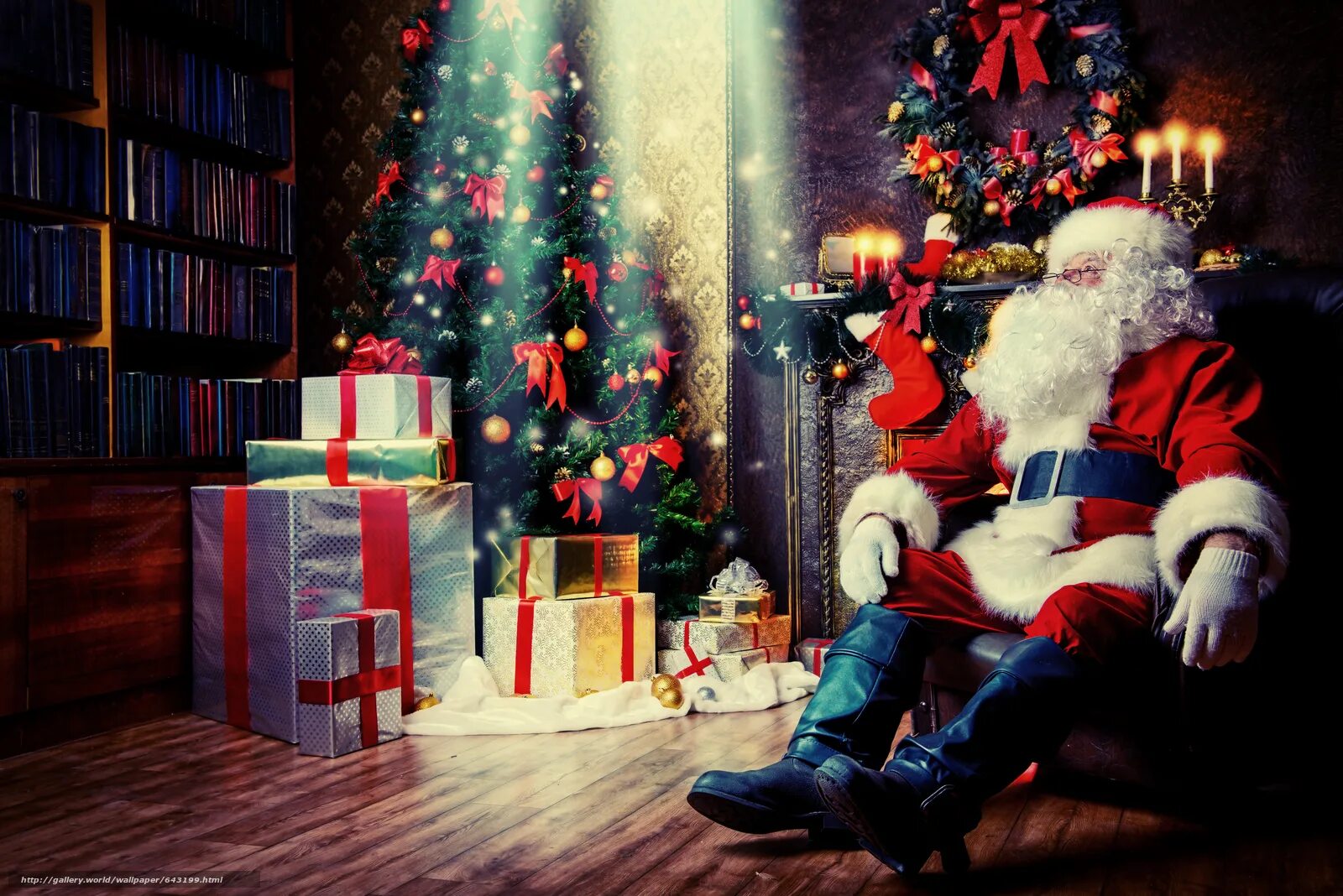 Секреты нового года. Подарки Деда Мороза. Новый год дед Мороз. Новогодняя елка и дед Мороз.