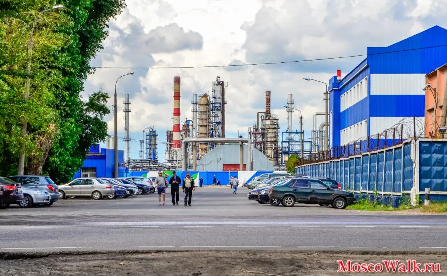 Завод улица. Мнпз капотня 5 проходная. мнпз проходная капотня. мнпз капотня 3 проходная. район капотня москва завод.