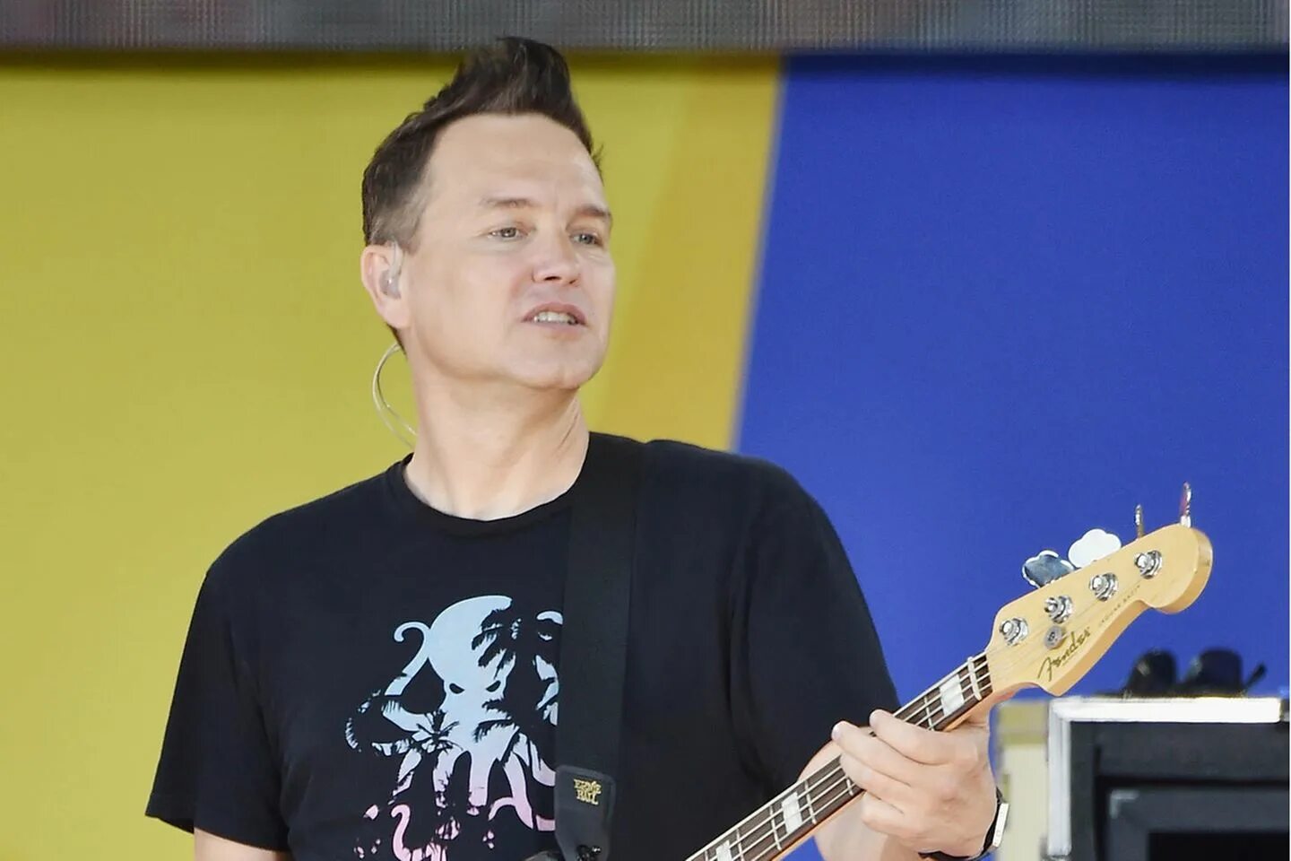 Марком хоппусом. Макр хоппус. Mark hoppus blink 182. Blink 182 вокалист. Марком хоппусом.