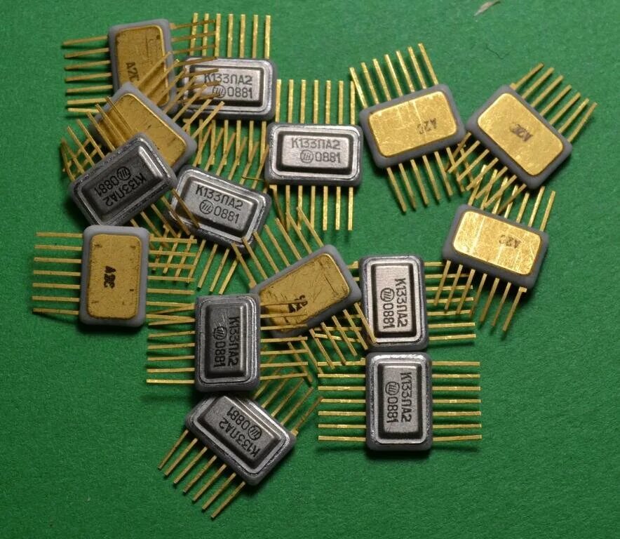 Продать микросхемы. Продать микросхемы. Микросхемы отечественные 69 корпус. Радиодетали москва. Дорогие радиодетали.