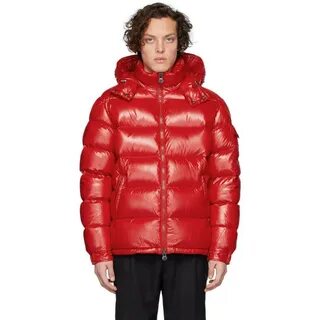 Moncler pour
