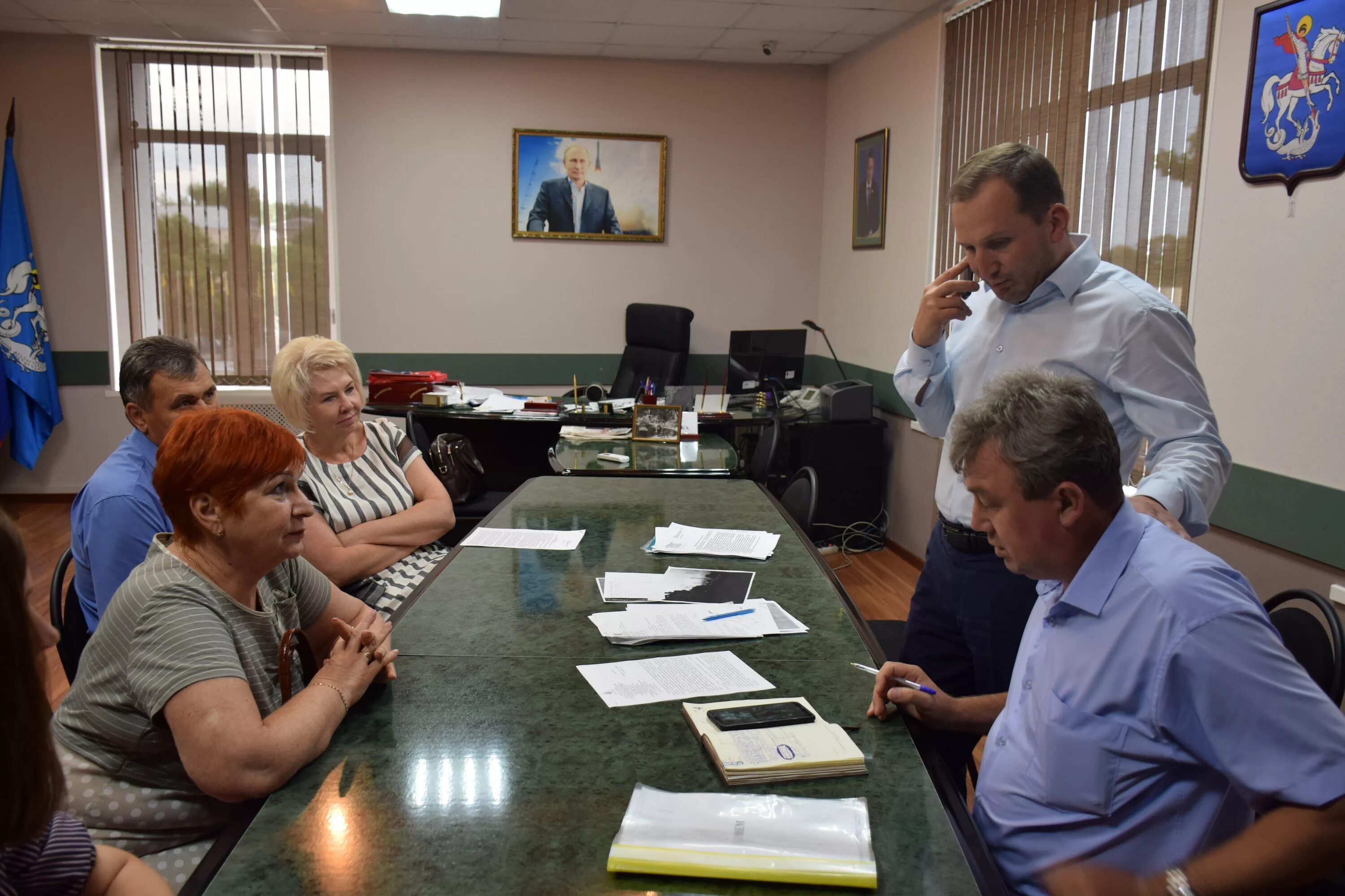 Новости георгиевска сегодня. Мэр Георгиевска. Прием у главы клана. Георгиевск новости.