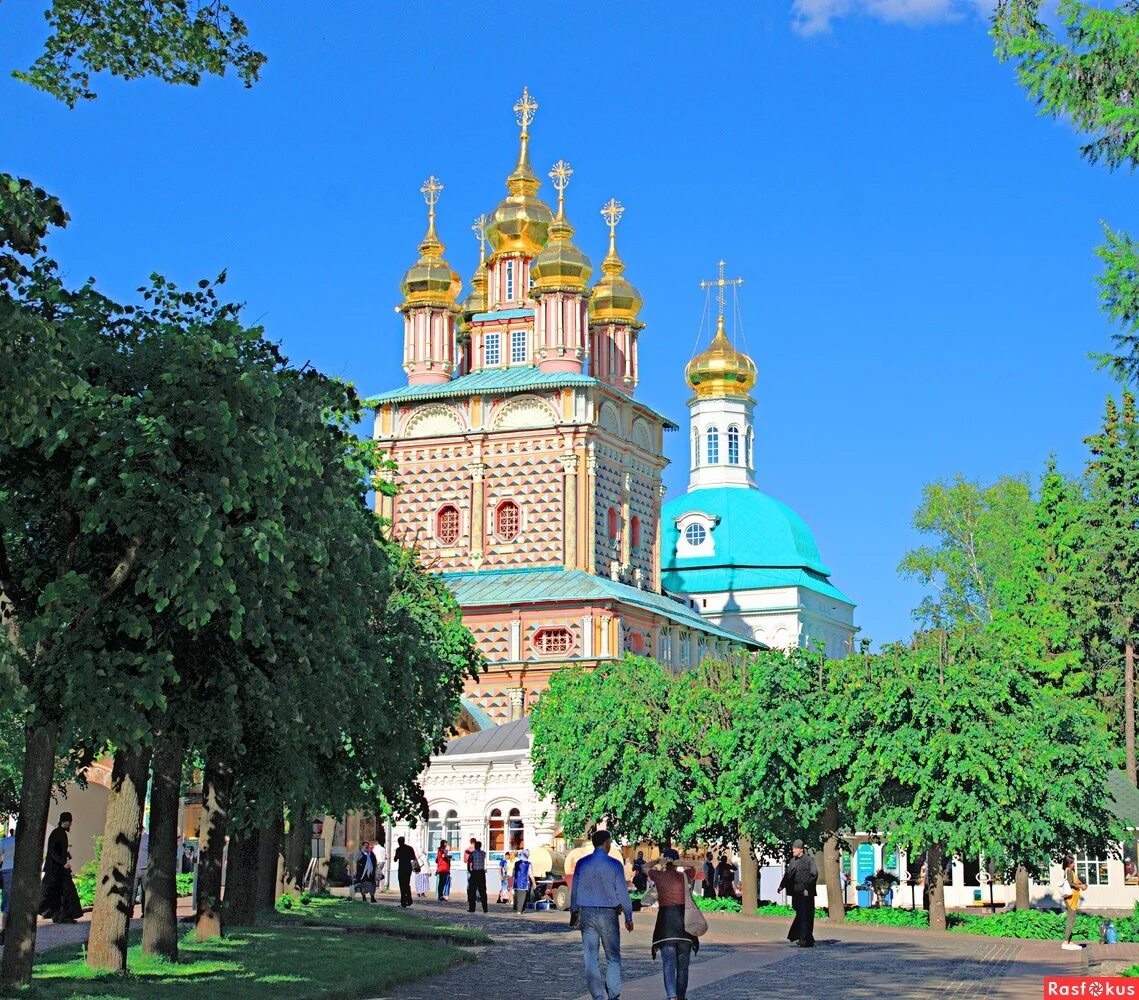 Церковь рождества иоанна предтечи домодедово. Духова гора опочка. Храм предтечи жуковский. Храм предтечи жуковский. Храм архангела михаила в жуковском.