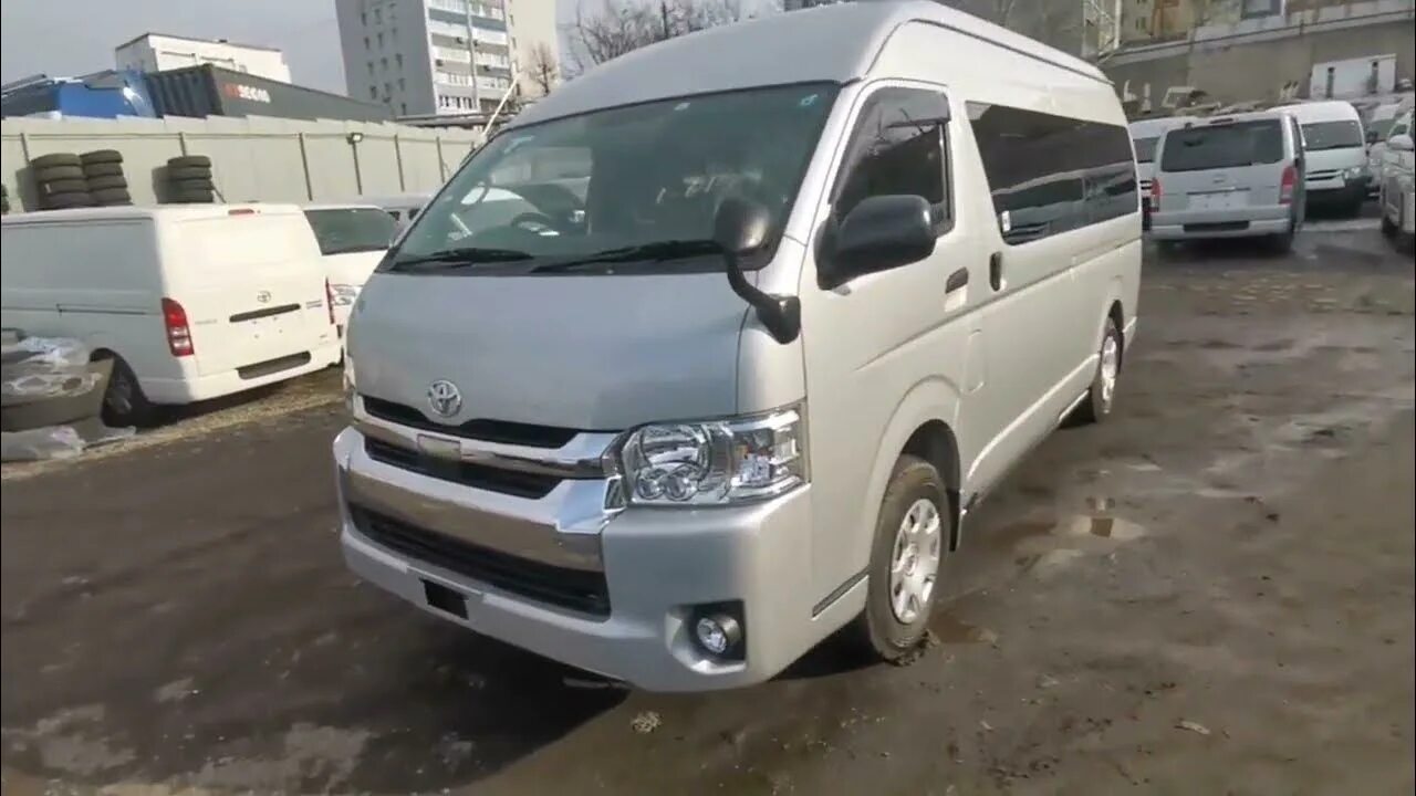 Toyota hiace h100 минивэн. Тойота хайс региус 1997. Каталог тойота хайс. Toyota grand hiace 1999. Toyota hiace 2000 габариты.
