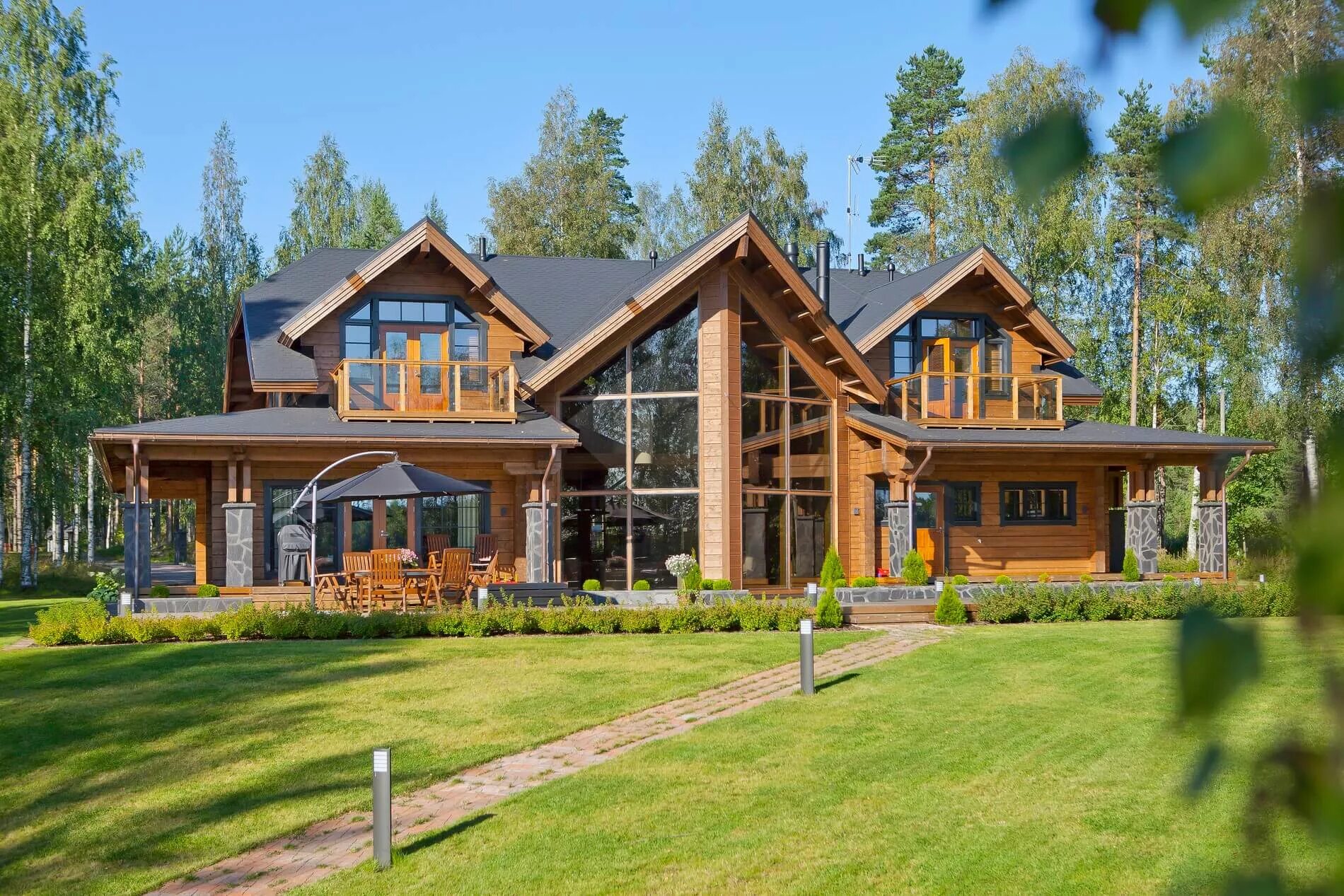 Проекты коттеджей из бруса. Honka медное озеро 2. Проекты коттеджей из бруса. Красивый дом из бруса. Загородный дом из бруса.