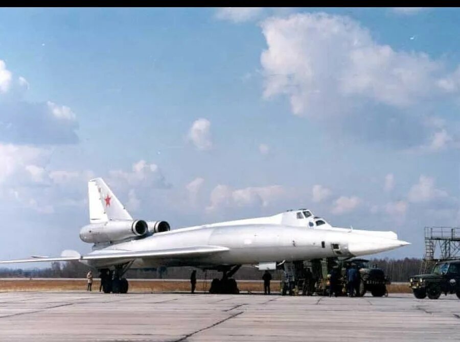Т 22 самолет. Ту-22м2. самолёт ту-22м3. самолет ту 22. самолет ту 22м2.