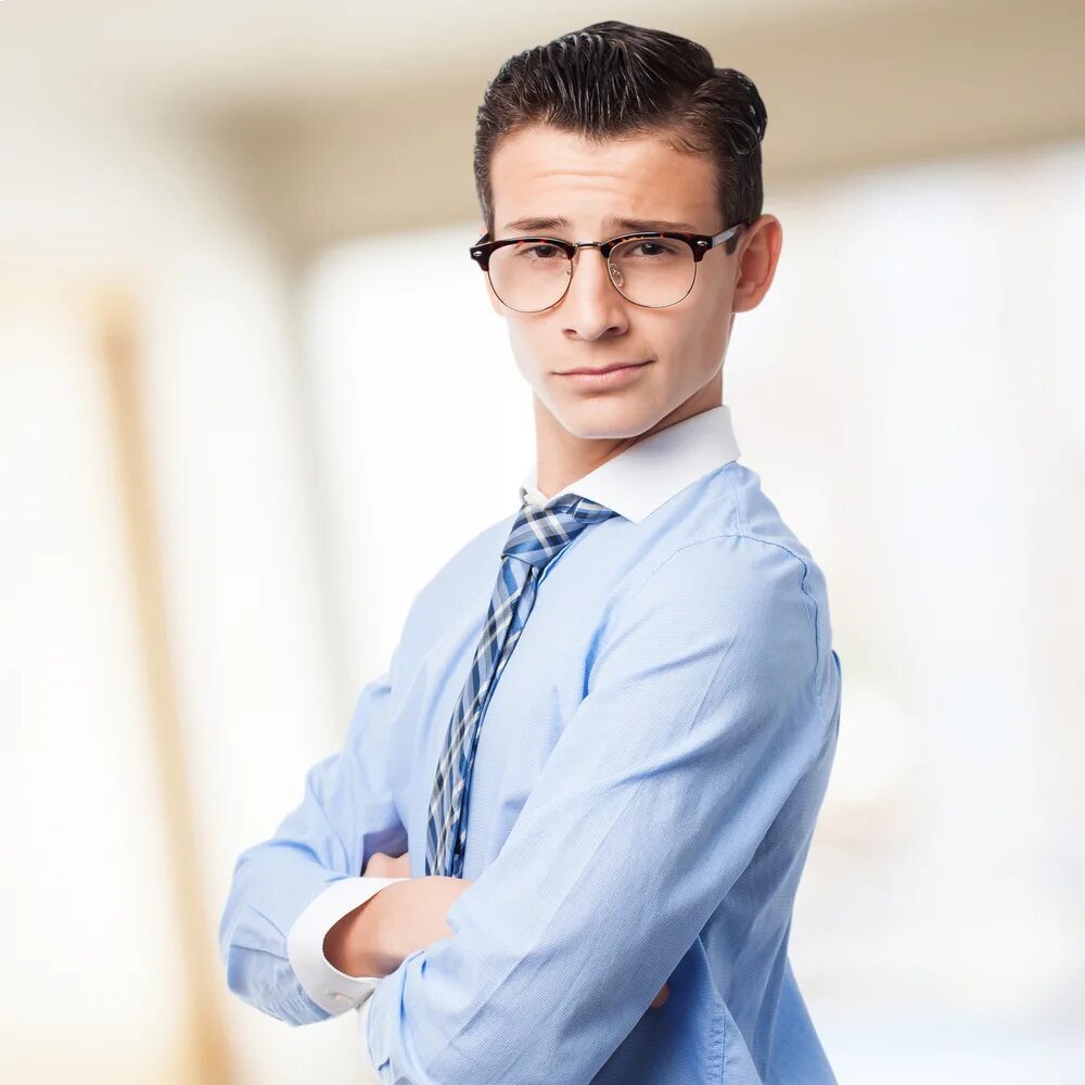 Верт виталий юрьевич пнтз. Страх бизнесмена. Скромный руководитель. Робкий человек. Офисный работник.