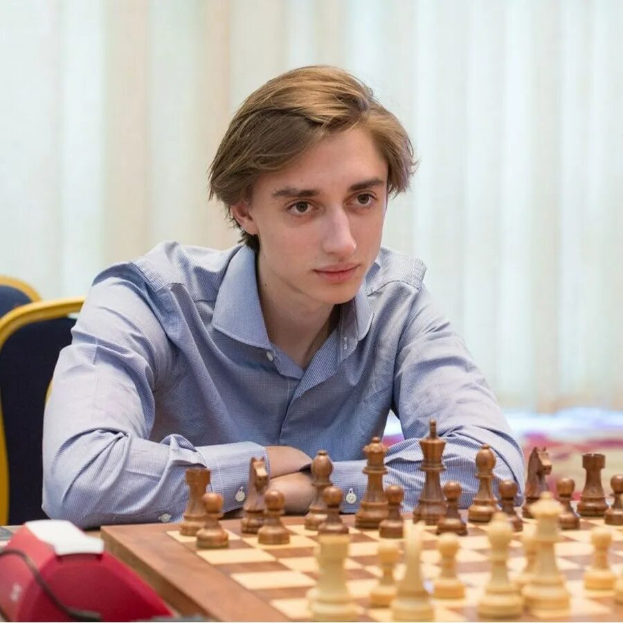 Даниил дубов шахматы. Гроссмейстер даниил дубов. Даниил дубов шахматы. Даниил дубов шахматы. Ларсен шахматист.