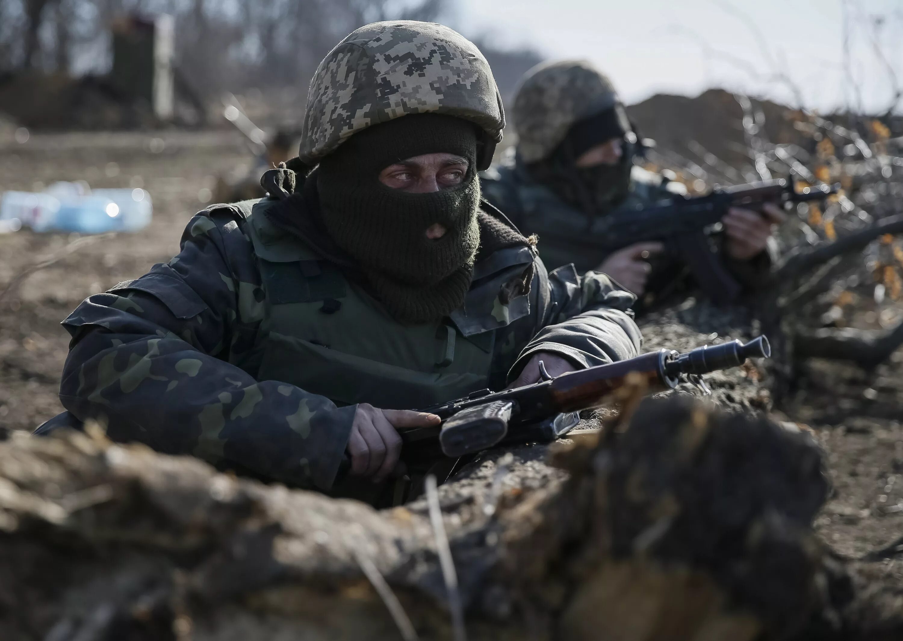 Донбасс боевые действия. Донбасский рубеж. Донбасс боевые действия. Донбасс боевые действия. Донбасс боевые действия.