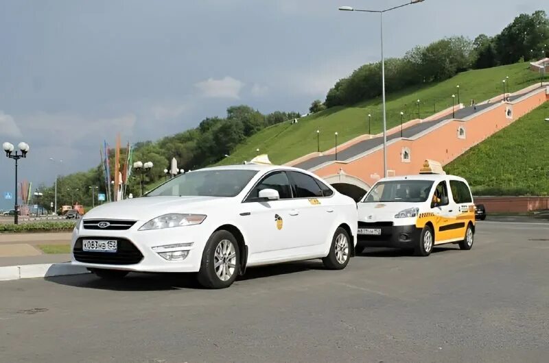 машина такси нижний новгород. какие такси есть в нижнем новгороде. такси нижегородец. нижегородское такси. такси в аэропорт нижний новгород.
